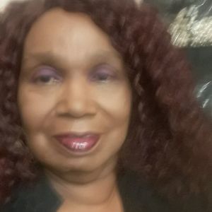 Meet your Posher, Evelyn